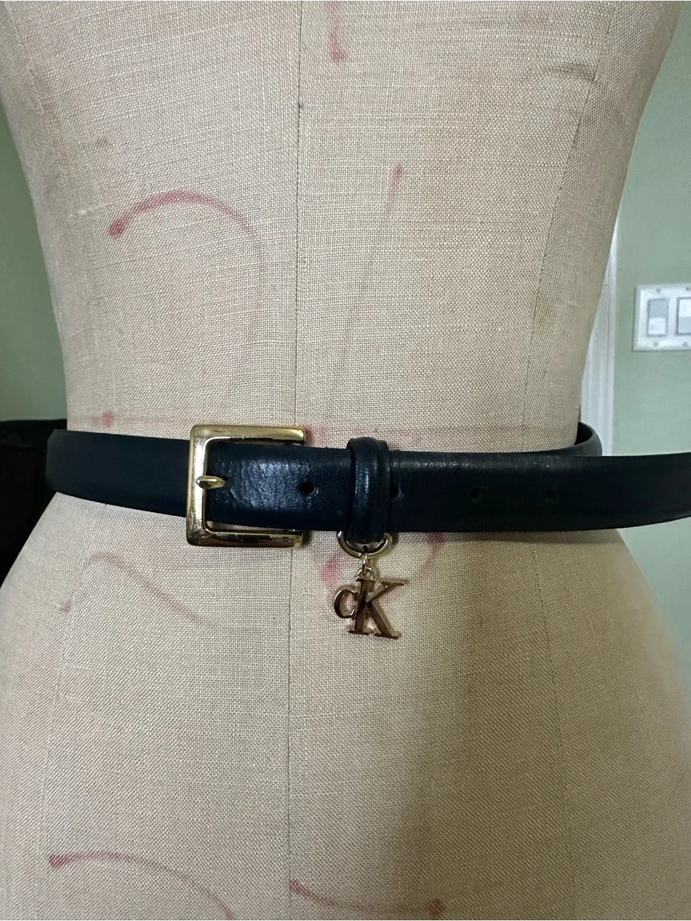 Calvin Klein CK Navy blue Genuine Leather 1” wide Belt with Gold CK charm